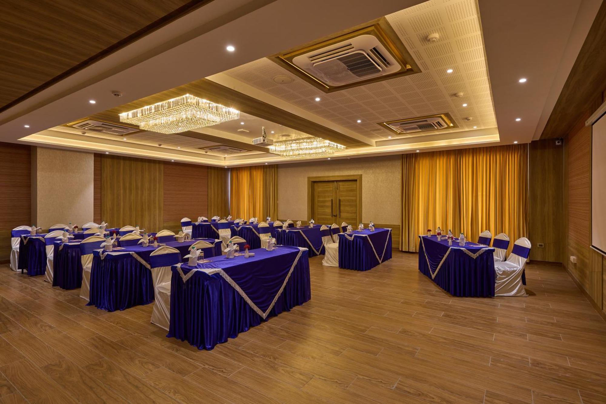 Grand Continent Hosur A Sarovar Portico Affiliate Hotel 外观 照片
