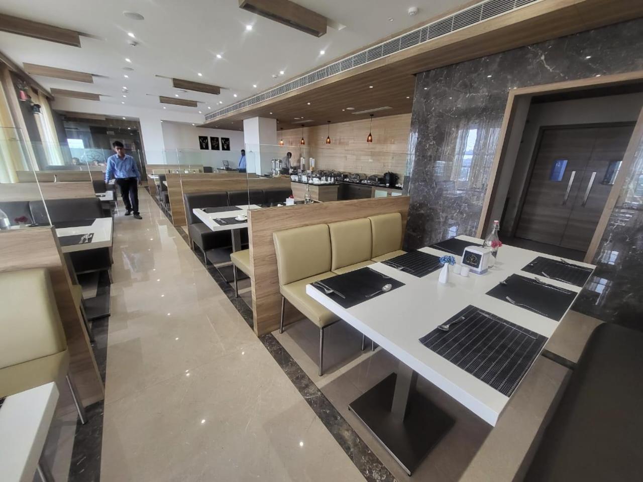 Grand Continent Hosur A Sarovar Portico Affiliate Hotel 外观 照片
